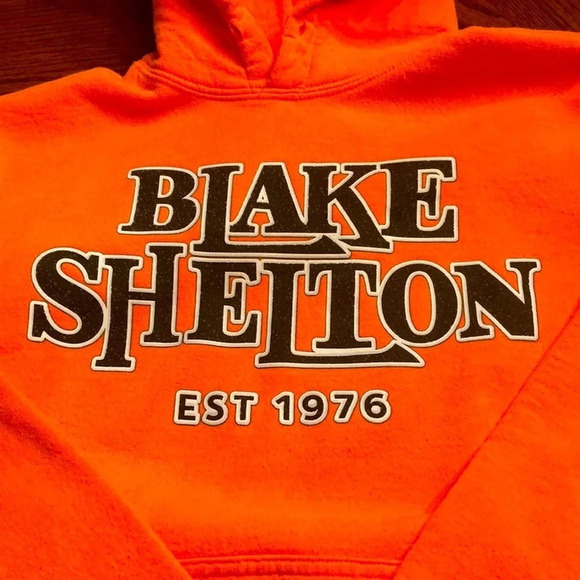 Gildan Tops - Blake Shelton Hoodie Medium